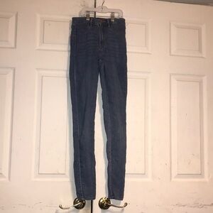 Juniors Classic Skinny Blue Jeans
